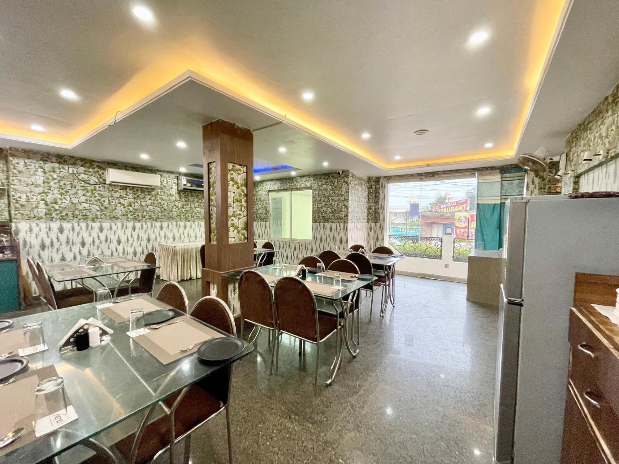 Hotel Trends In Puri Esterno foto