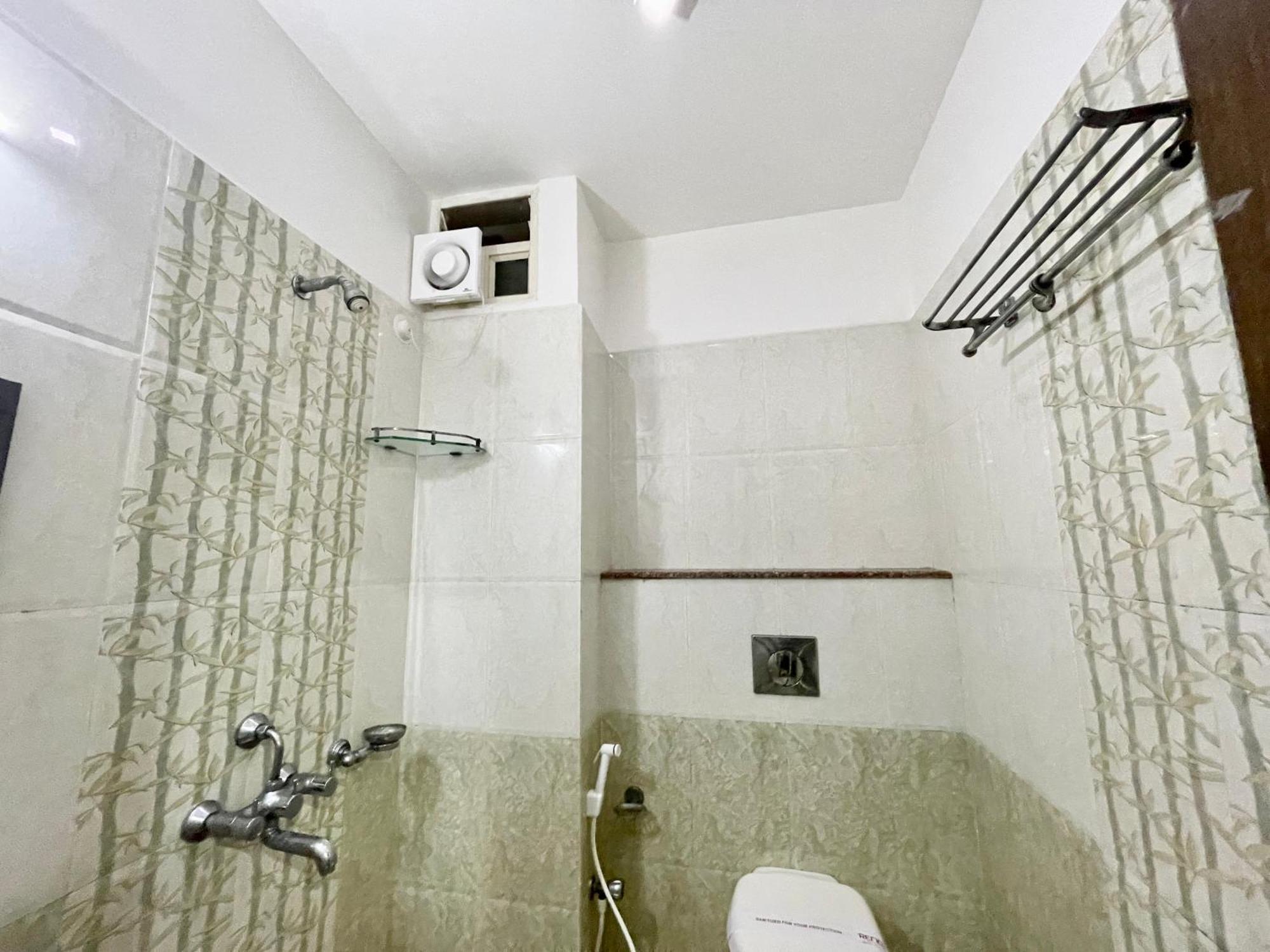 Hotel Trends In Puri Esterno foto