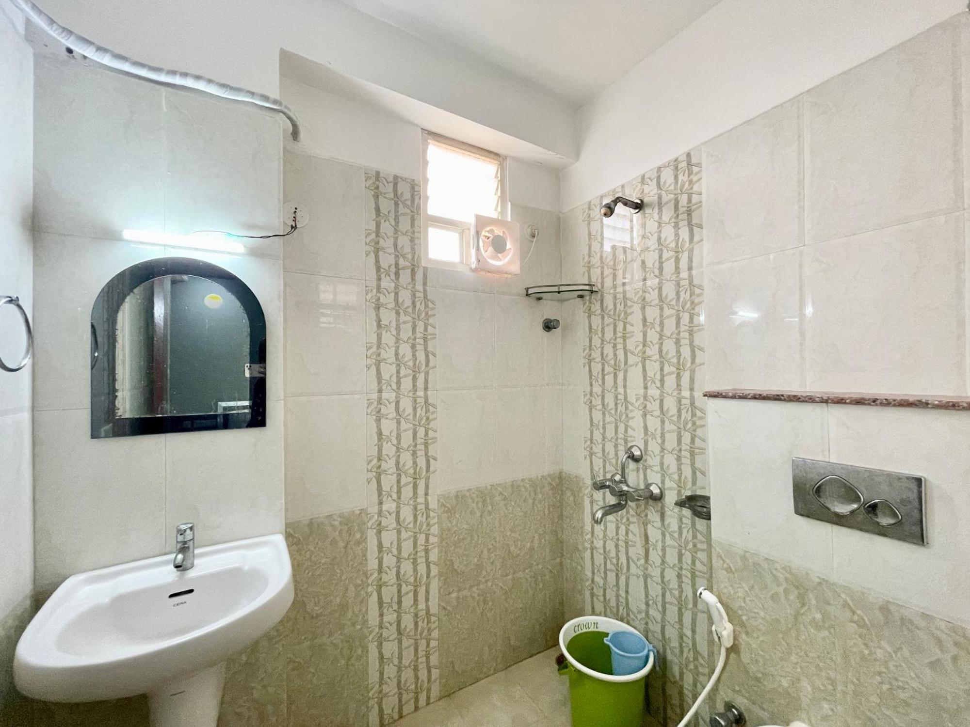 Hotel Trends In Puri Esterno foto