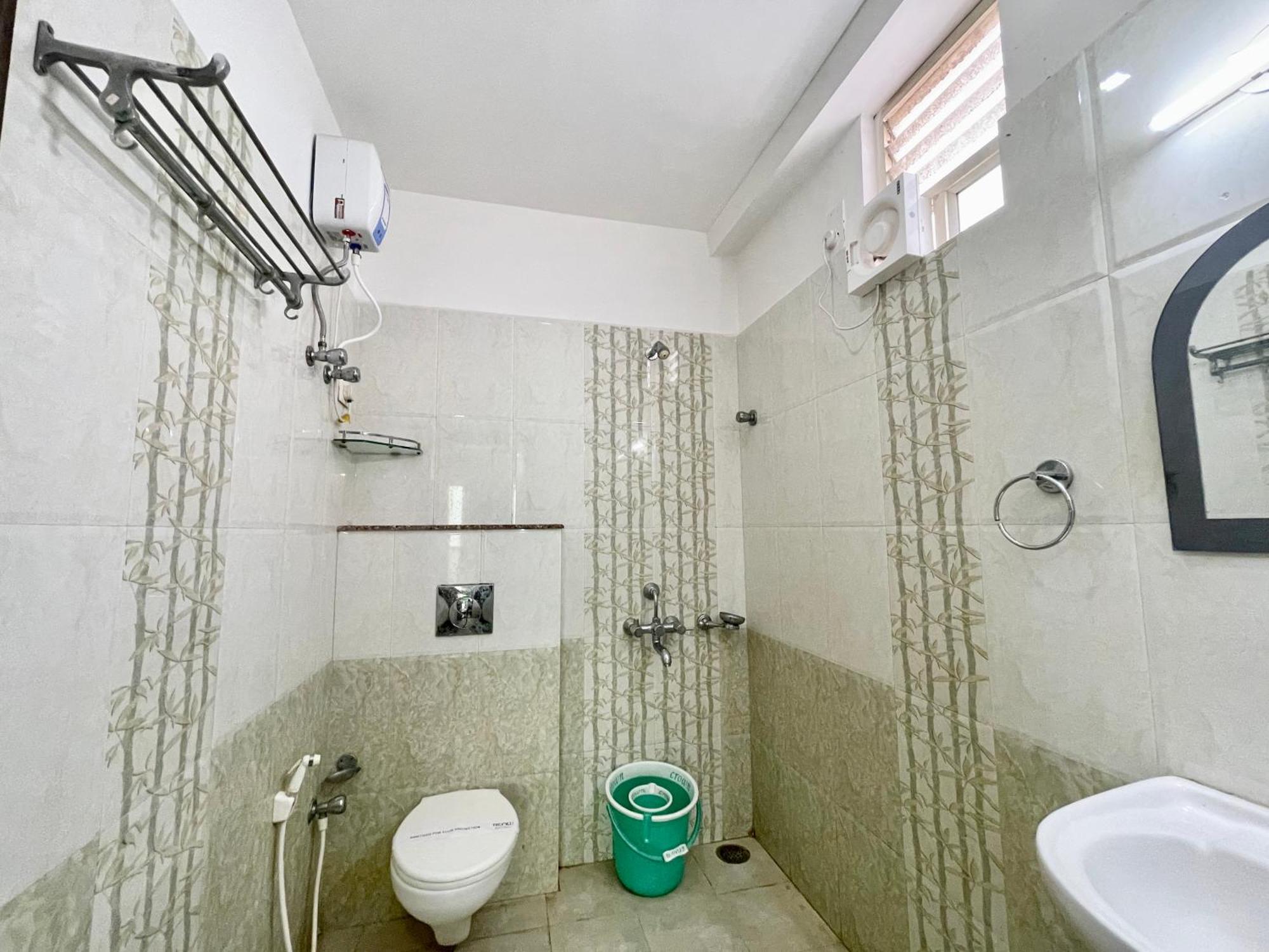 Hotel Trends In Puri Esterno foto