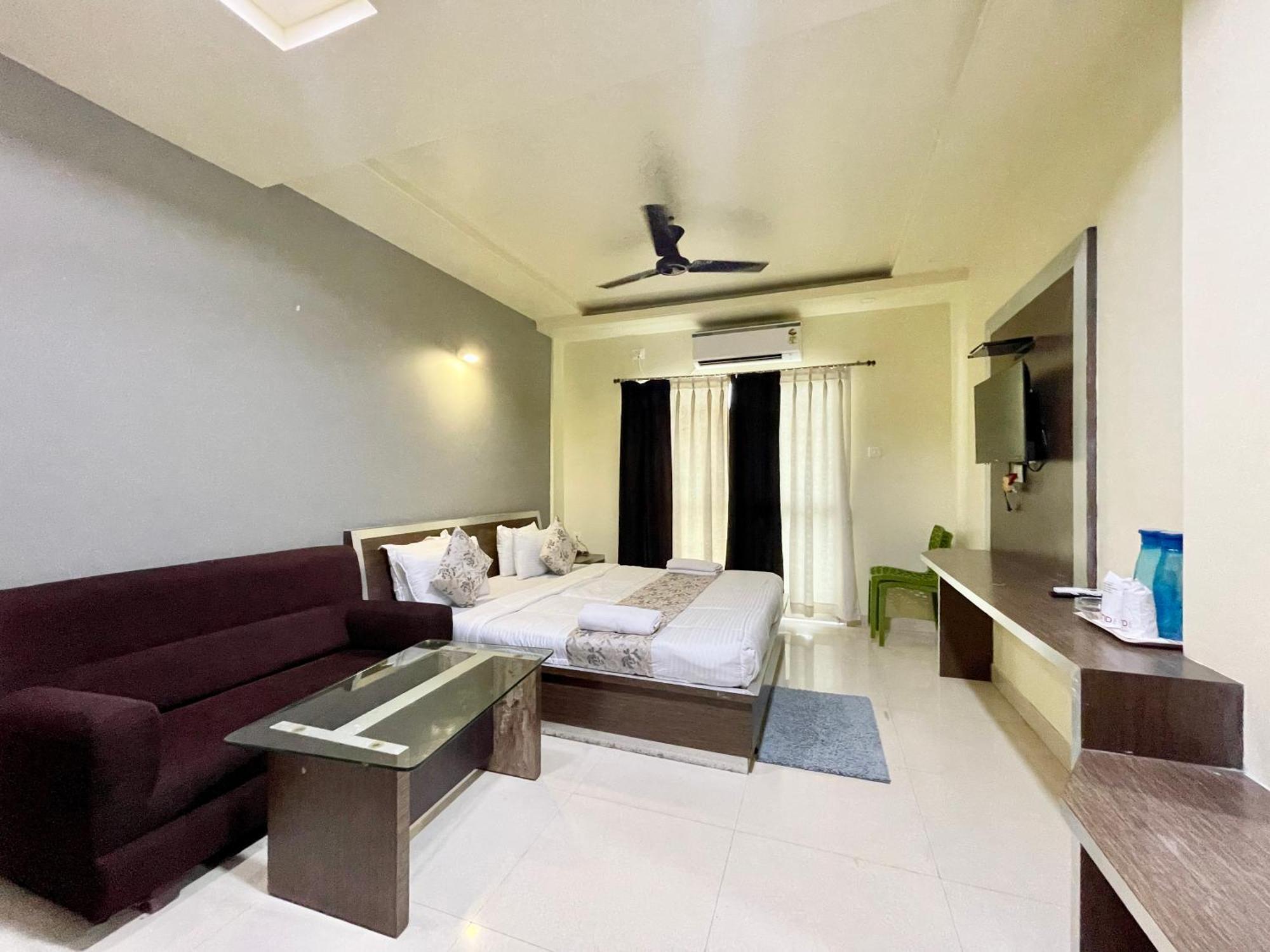 Hotel Trends In Puri Esterno foto