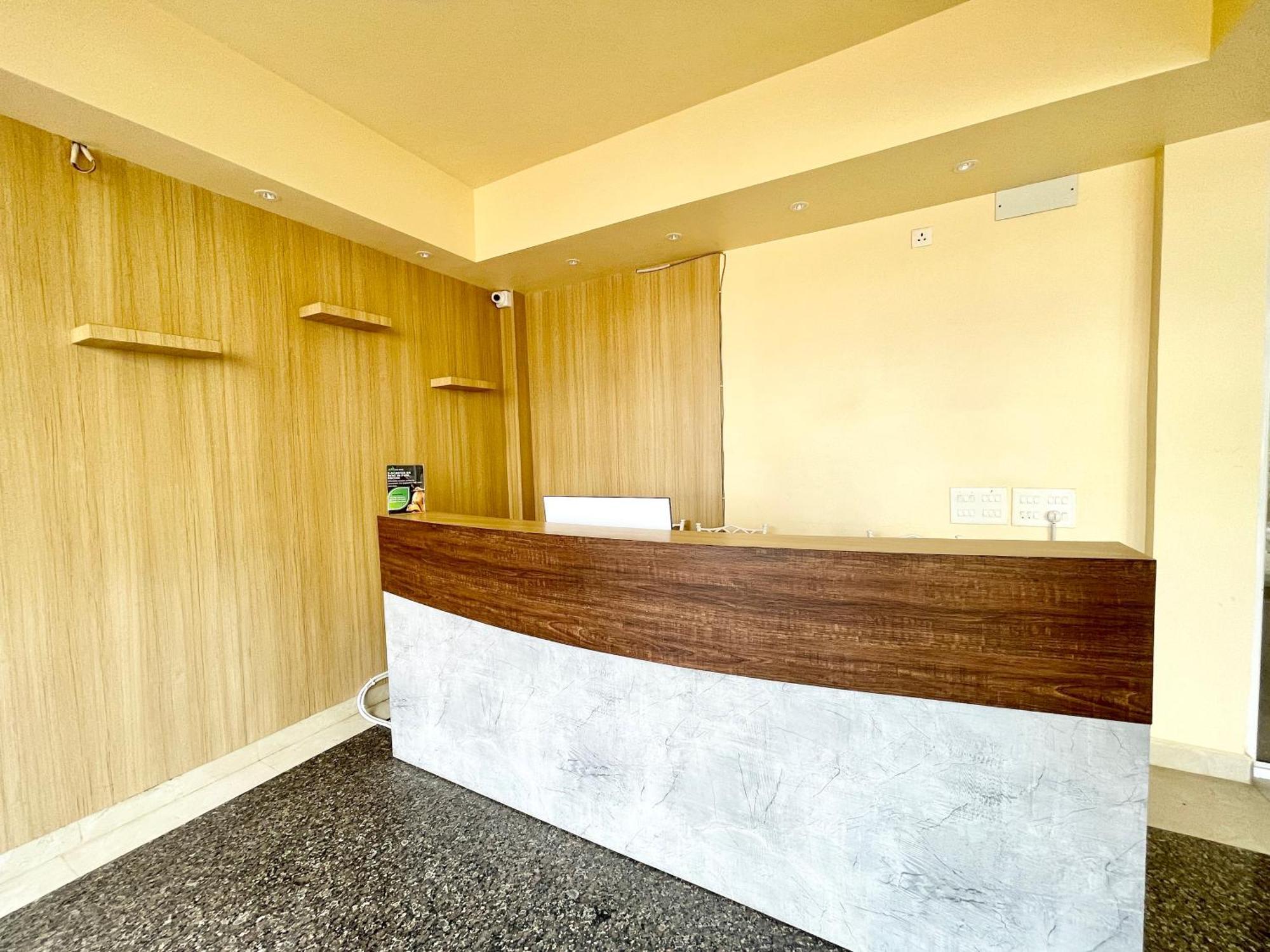 Hotel Trends In Puri Esterno foto